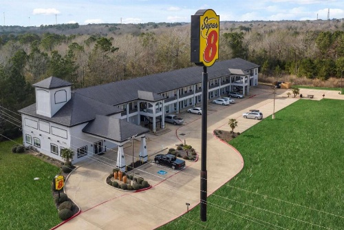 Super 8 by Wyndham Carthage TX image 24