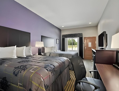 Super 8 by Wyndham Carthage TX image 29