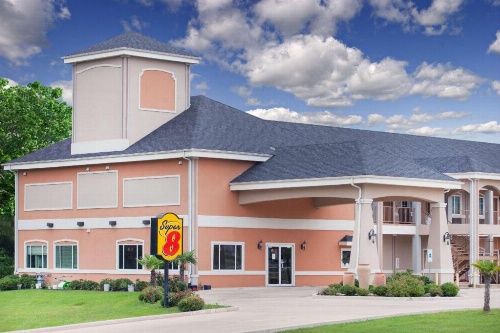 Super 8 by Wyndham Carthage TX image 35