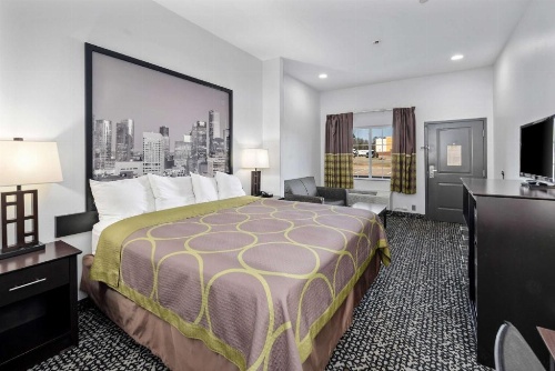 Super 8 by Wyndham Carthage TX image 41